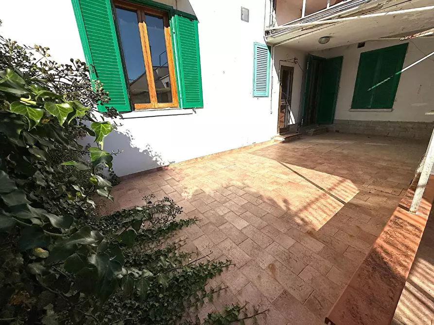 Immagine 25 di Appartamento in vendita  a Empoli