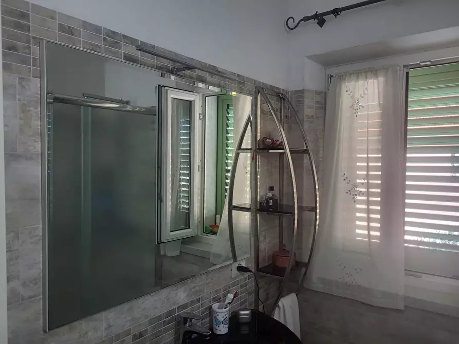 Immagine 52 di Casa bifamiliare in vendita  a Ortonovo