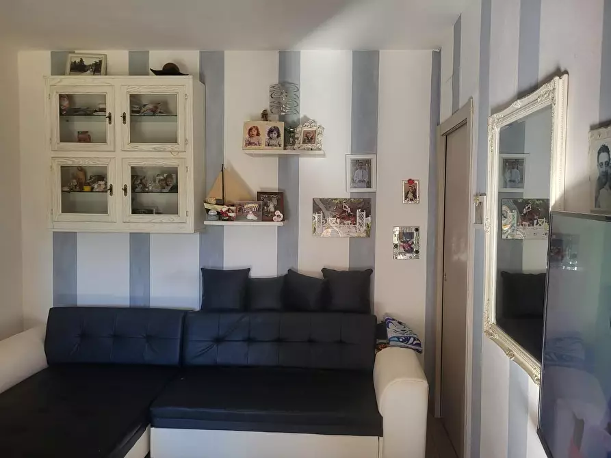 Immagine 8 di Casa bifamiliare in vendita  a Ortonovo