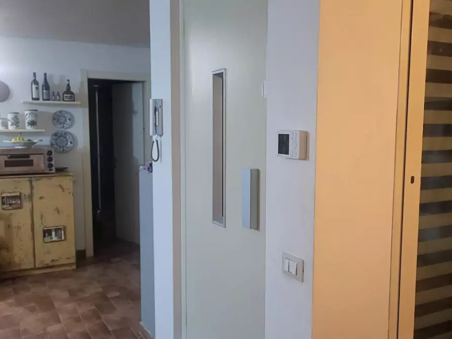 Immagine 26 di Casa bifamiliare in vendita  a Ortonovo