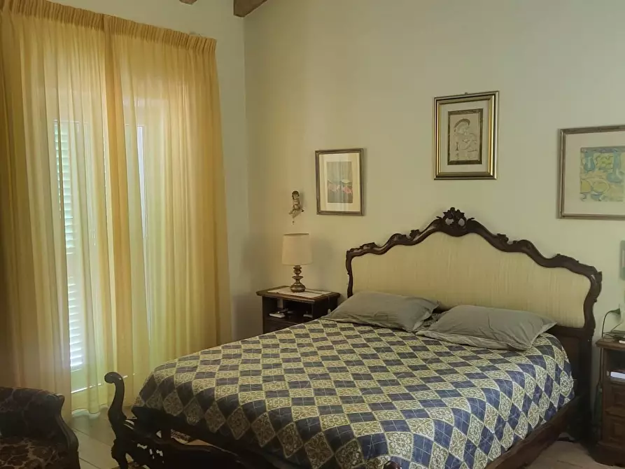 Immagine 28 di Casa bifamiliare in vendita  a Ortonovo