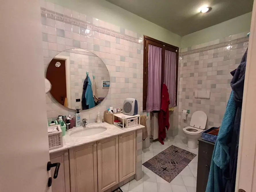 Immagine 14 di Casa bifamiliare in vendita  a Capraia E Limite