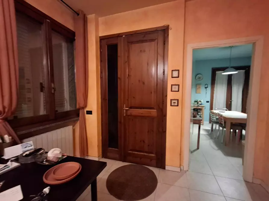 Immagine 3 di Casa bifamiliare in vendita  a Capraia E Limite