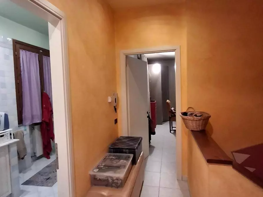 Immagine 13 di Casa bifamiliare in vendita  a Capraia E Limite