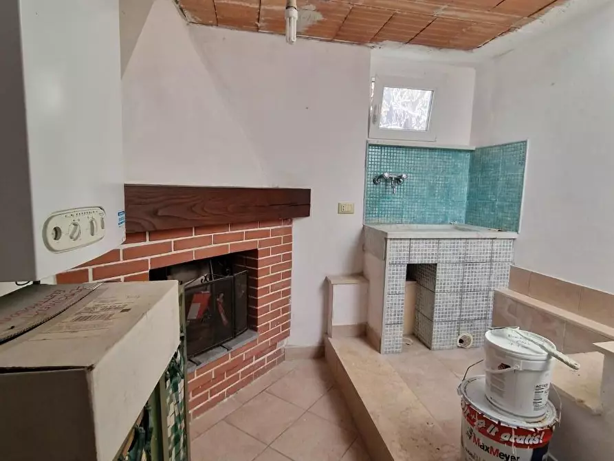 Immagine 18 di Casa semindipendente in vendita  a Carrara