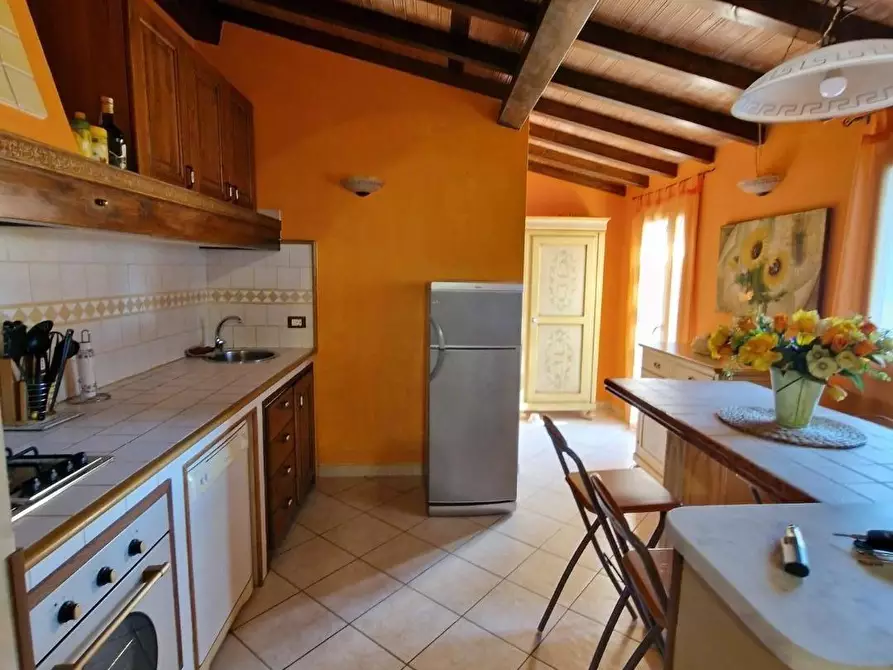 Immagine 6 di Casa semindipendente in vendita  a Carrara