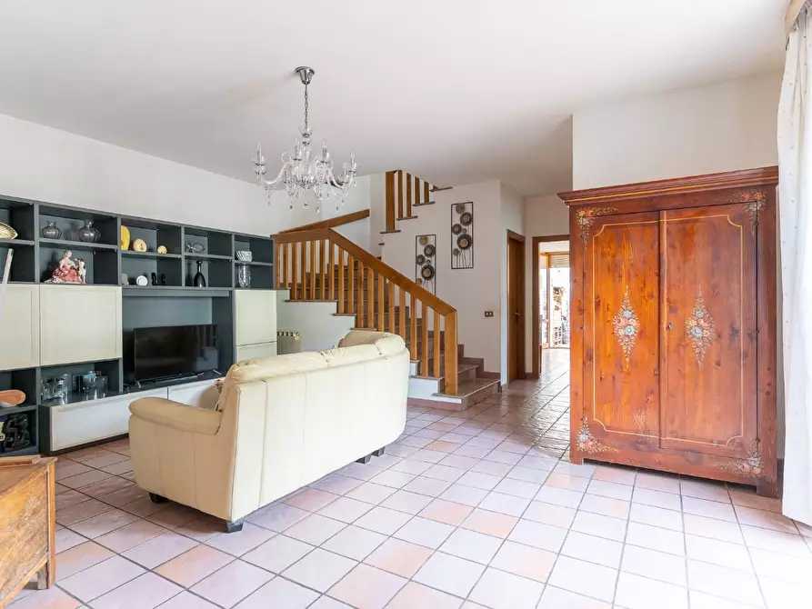 Immagine 12 di Villetta a schiera in vendita  a Santa Croce Sull'arno