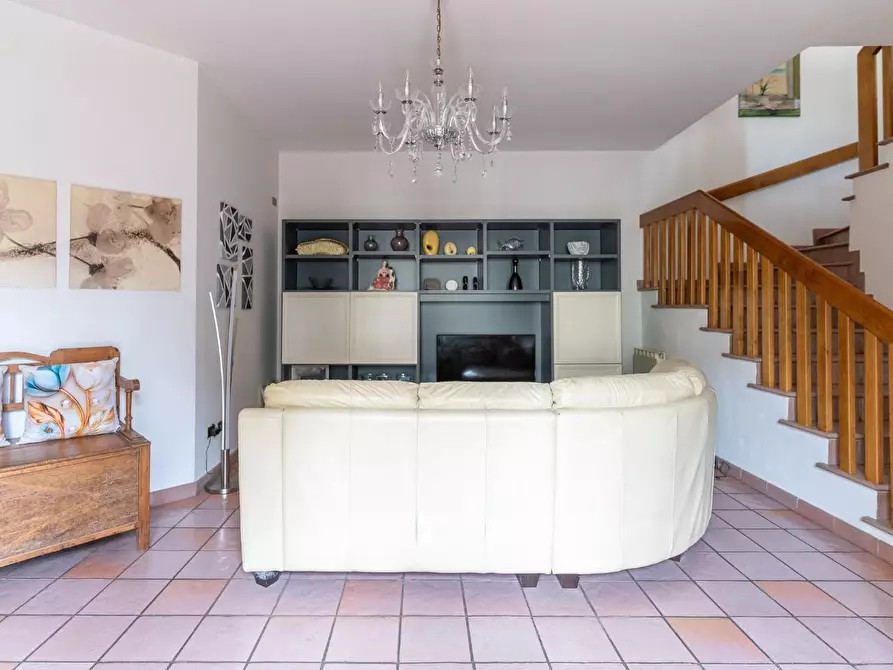 Immagine 11 di Villetta a schiera in vendita  a Santa Croce Sull'arno