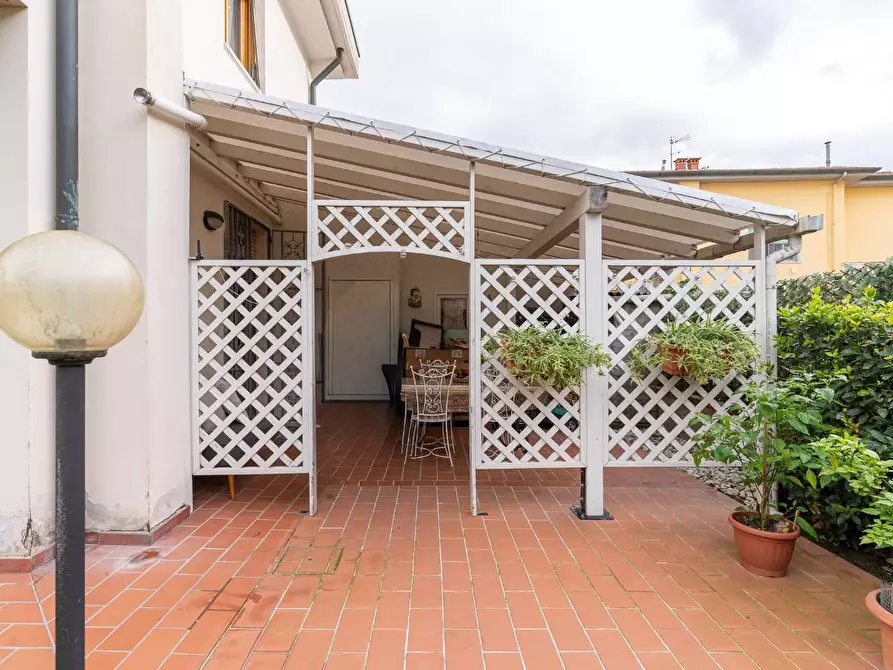 Immagine 4 di Villetta a schiera in vendita  a Santa Croce Sull'arno