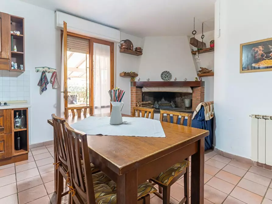 Immagine 19 di Villetta a schiera in vendita  a Santa Croce Sull'arno