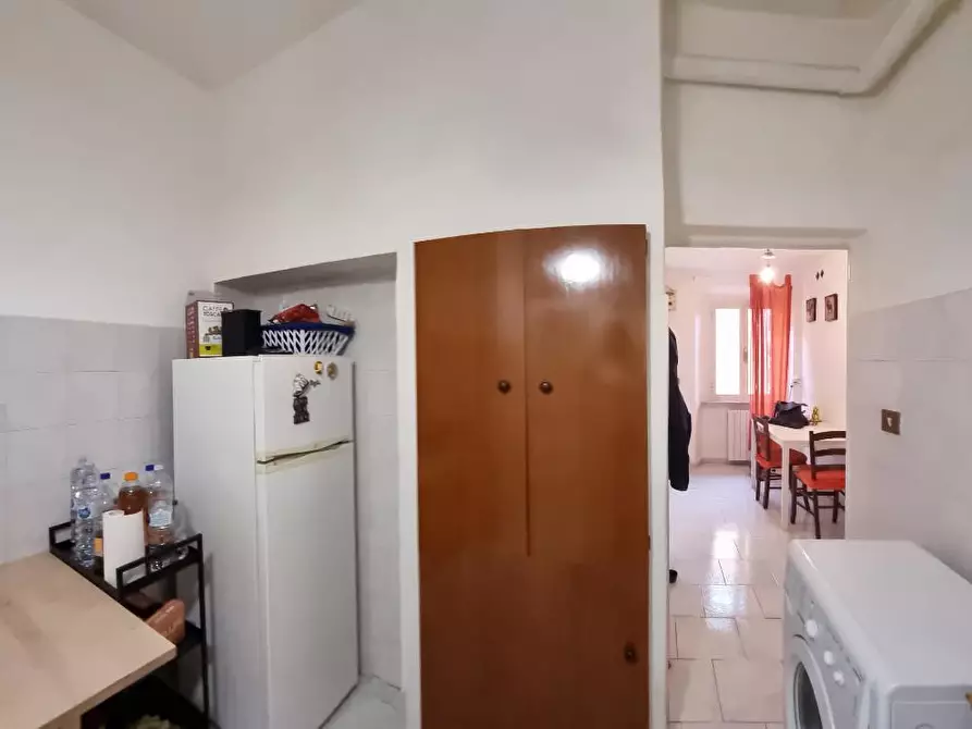 Immagine 10 di Appartamento in vendita  a Livorno