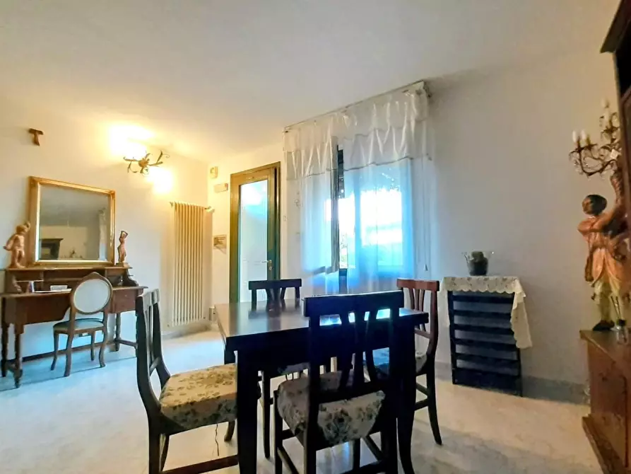 Immagine 11 di Appartamento in vendita  a Calcinaia