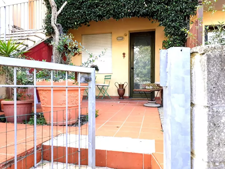 Immagine 2 di Appartamento in vendita  a Calcinaia