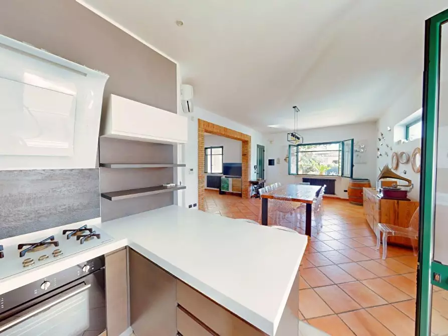 Immagine 7 di Villa in vendita  a Porto Cesareo