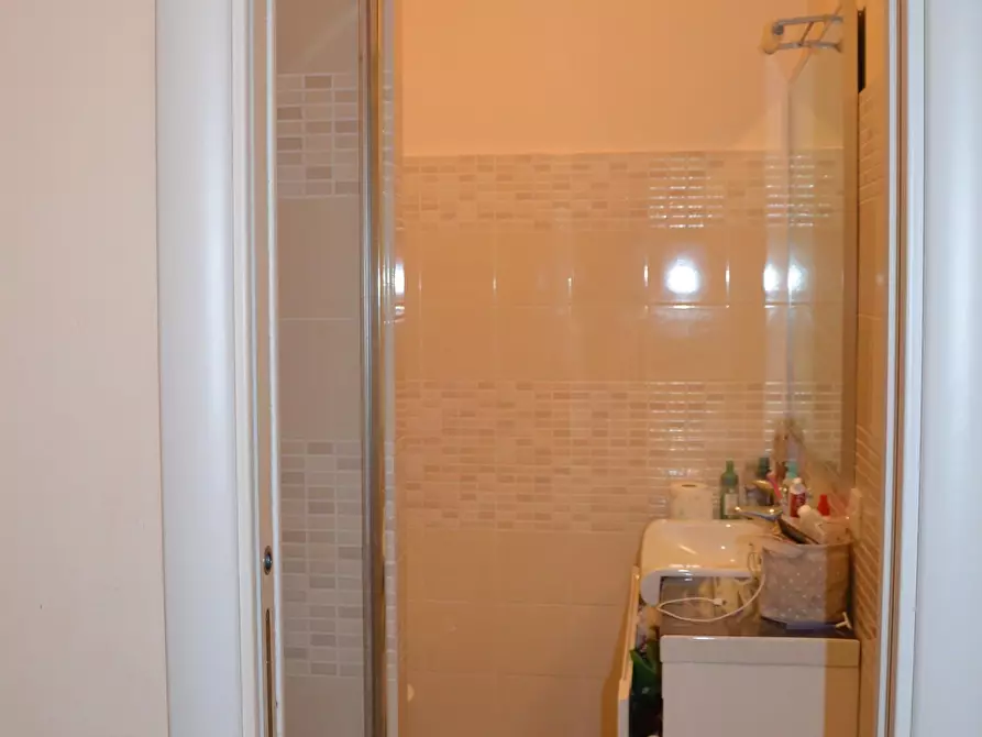 Immagine 9 di Casa bifamiliare in vendita  a San Giuliano Terme