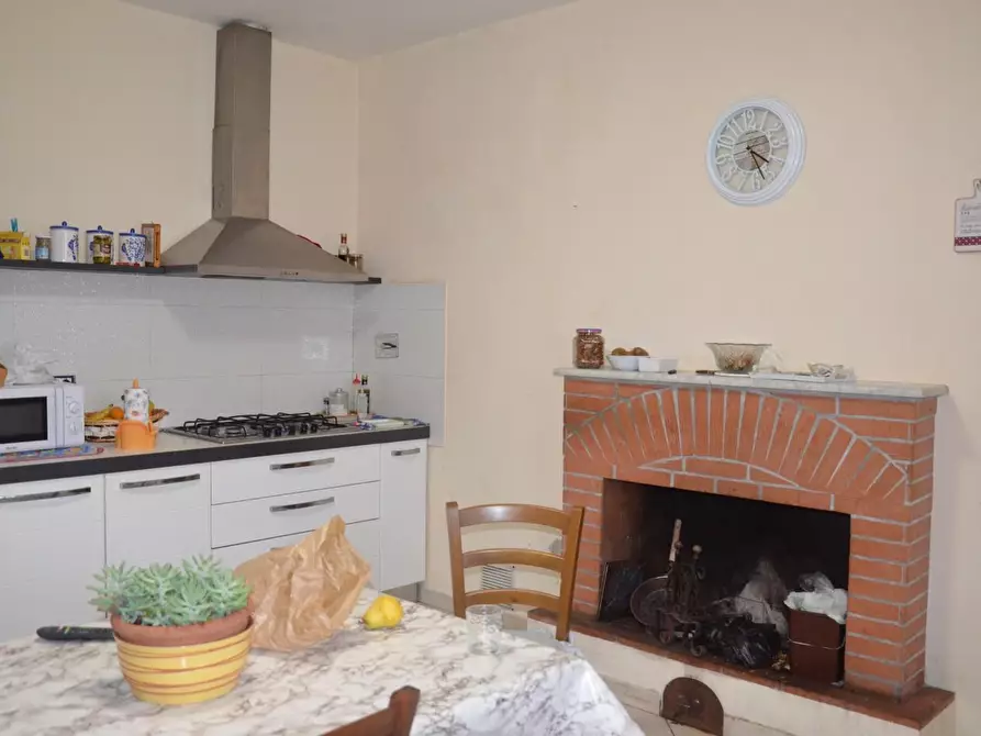 Immagine 3 di Casa bifamiliare in vendita  a San Giuliano Terme