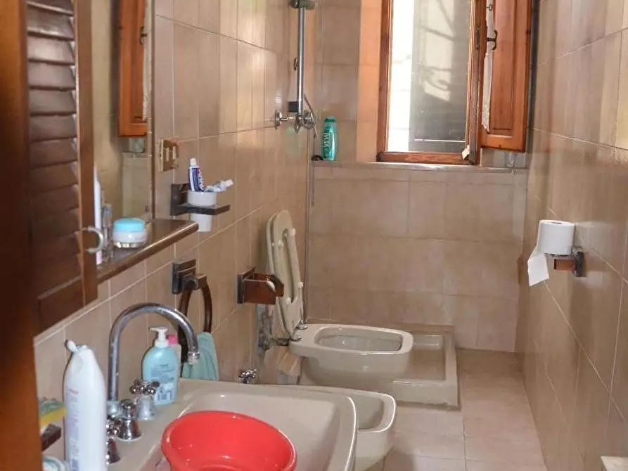 Immagine 6 di Casa bifamiliare in vendita  a San Giuliano Terme