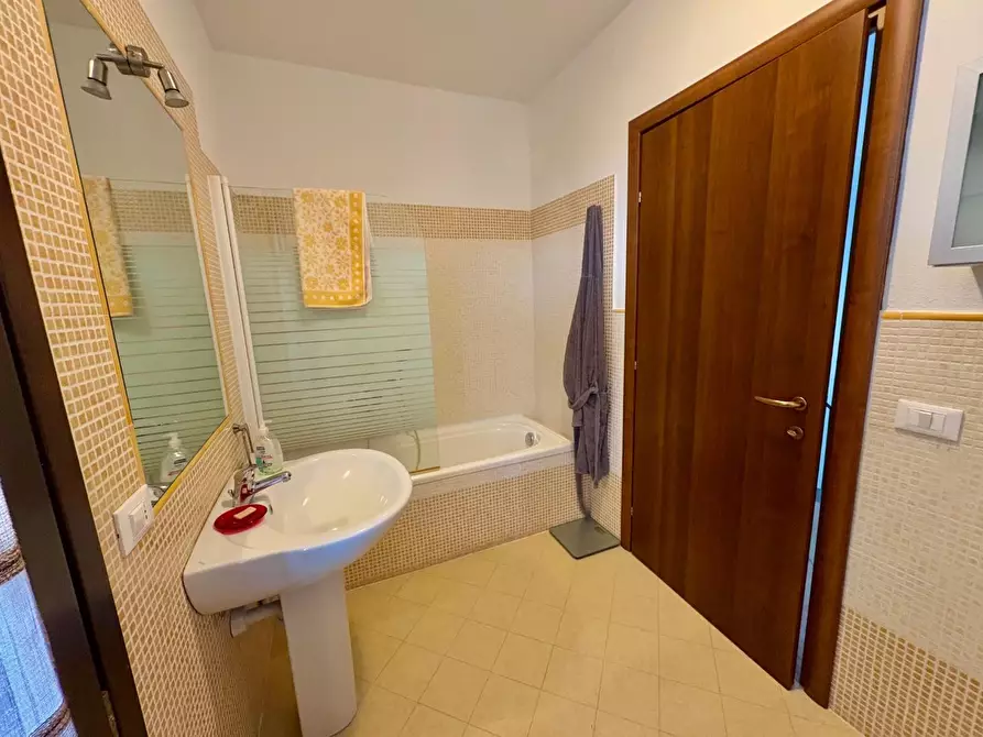 Immagine 21 di Villetta a schiera in vendita  a Casciana Terme Lari