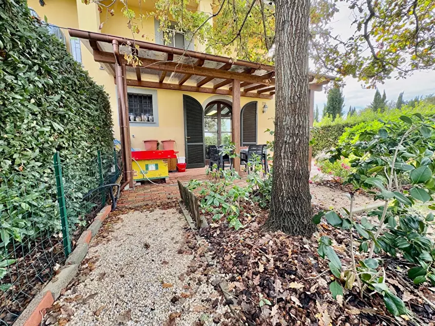 Immagine 8 di Villetta a schiera in vendita  a Casciana Terme Lari