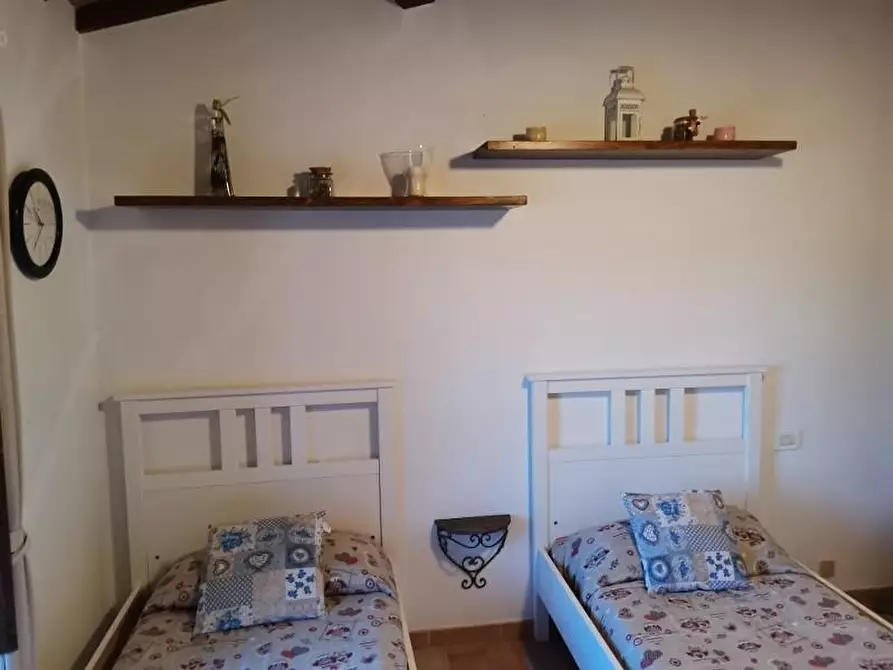 Immagine 15 di Appartamento in vendita  a San Gimignano