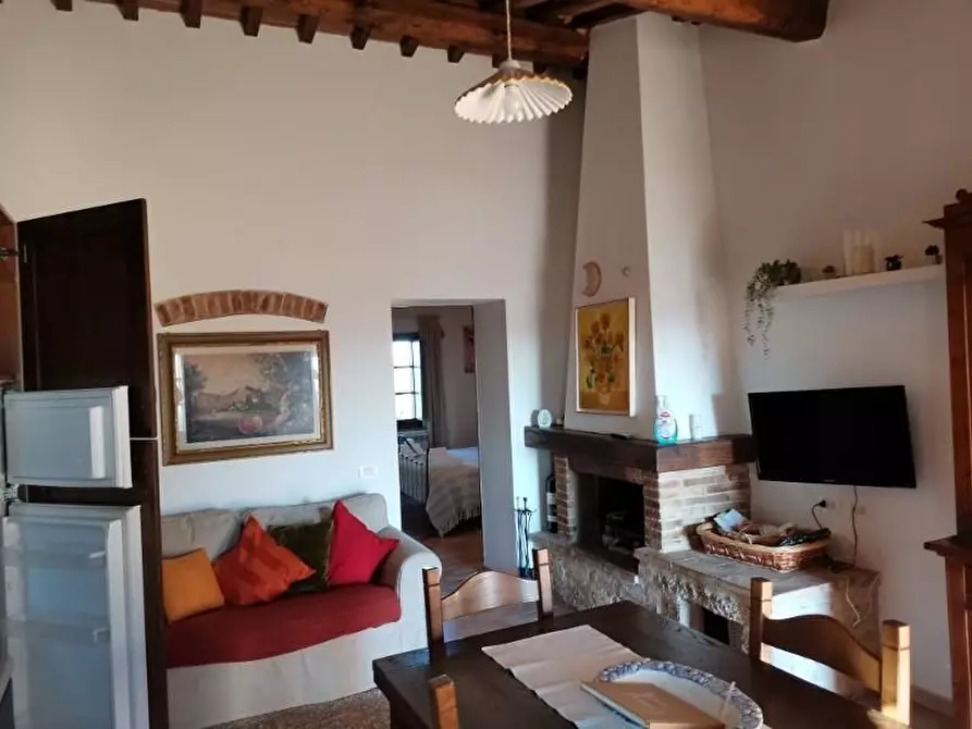 Immagine 12 di Appartamento in vendita  a San Gimignano