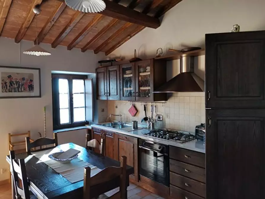 Immagine 11 di Appartamento in vendita  a San Gimignano