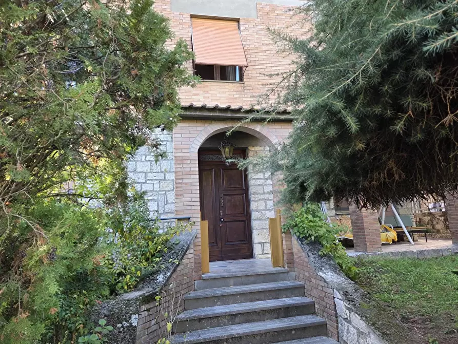 Immagine 4 di Casa bifamiliare in vendita  a Monteriggioni