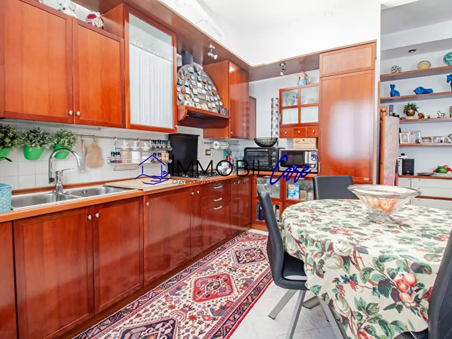 Immagine 5 di Appartamento in vendita  a Livorno