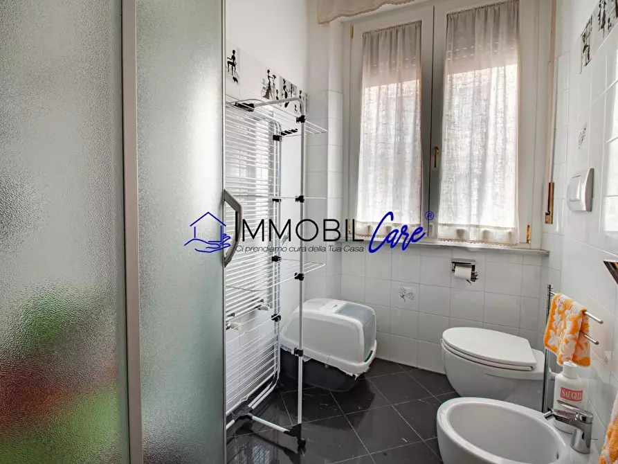 Immagine 12 di Appartamento in vendita  a Livorno