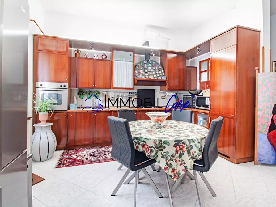 Immagine 3 di Appartamento in vendita  a Livorno