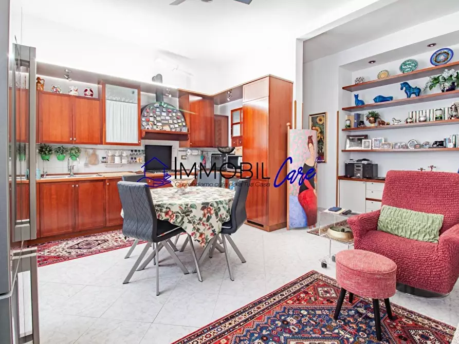 Immagine 4 di Appartamento in vendita  a Livorno