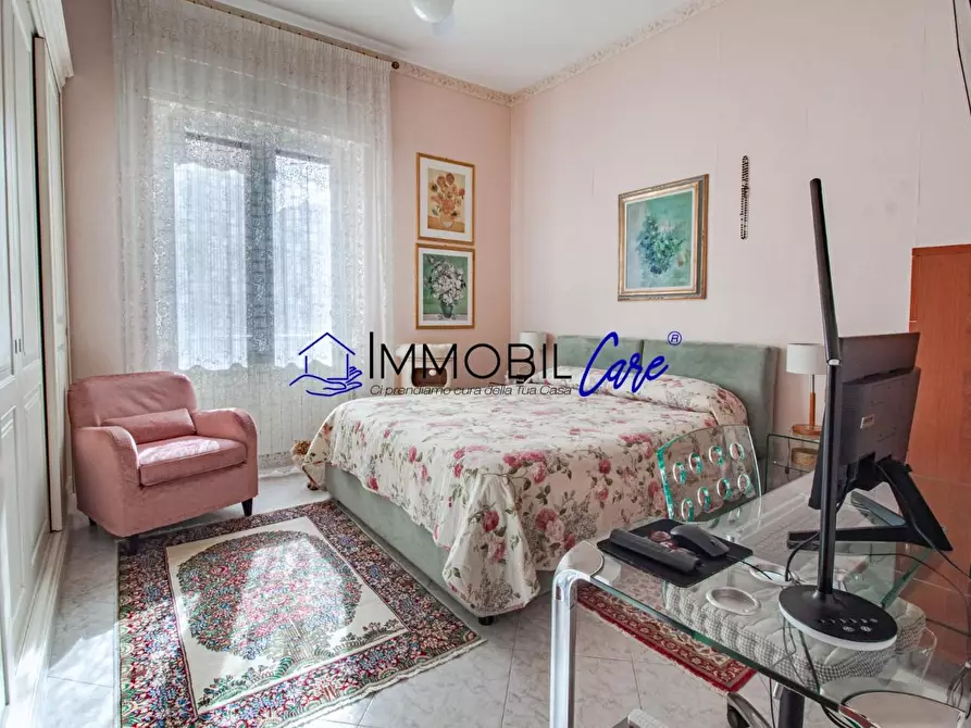 Immagine 8 di Appartamento in vendita  a Livorno