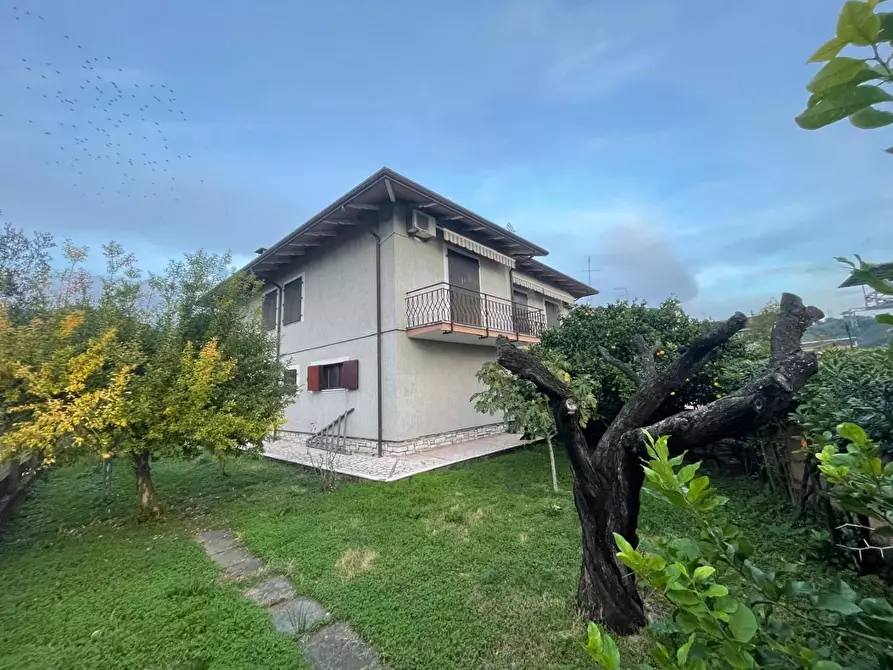 Immagine 17 di Casa indipendente in vendita  a Carrara