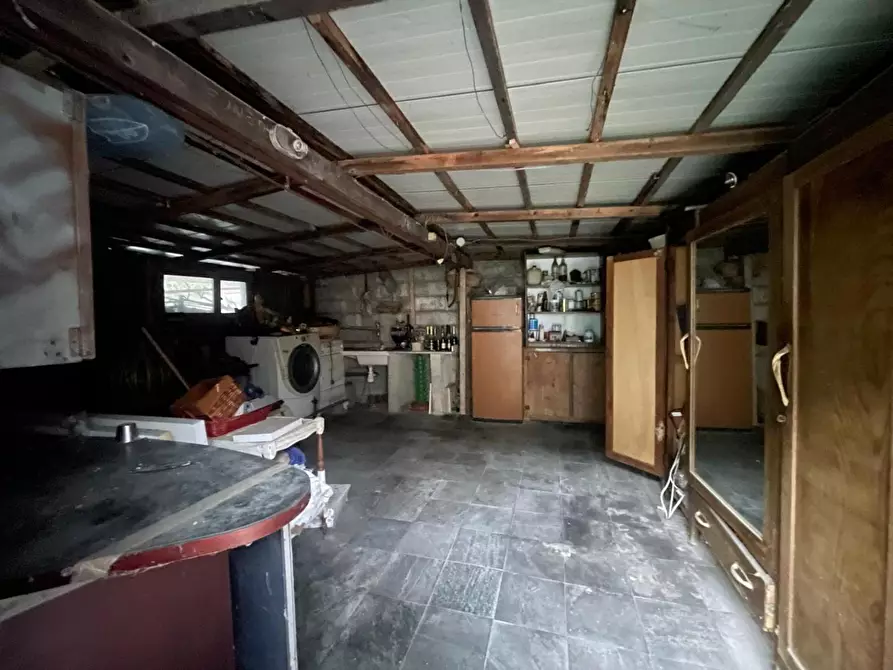 Immagine 4 di Casa indipendente in vendita  a Carrara