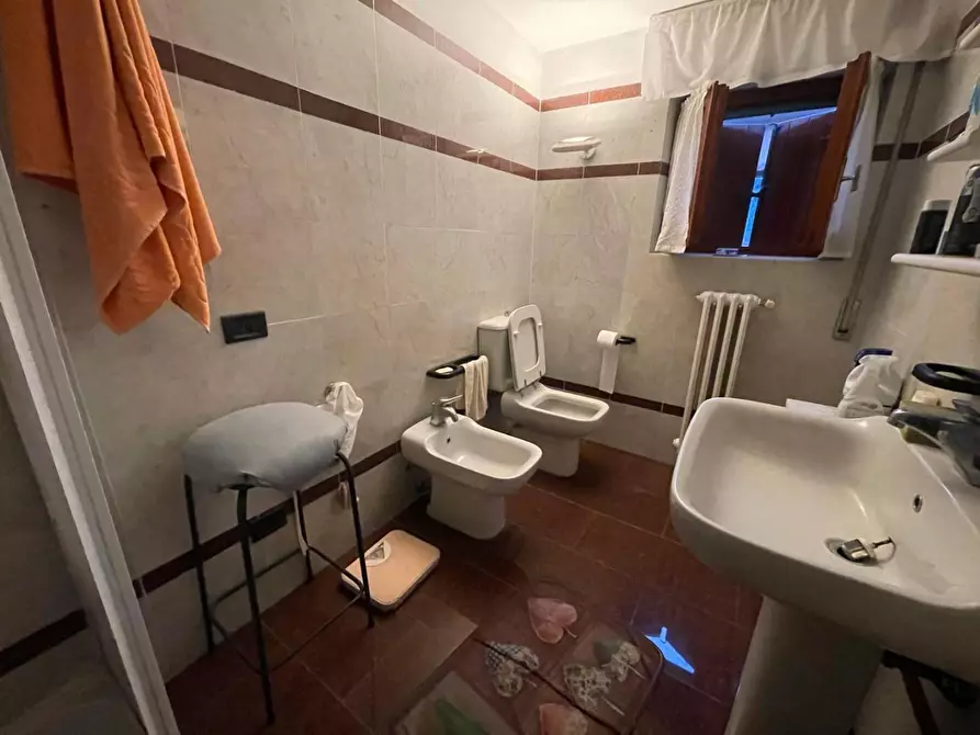 Immagine 6 di Casa indipendente in vendita  a Carrara