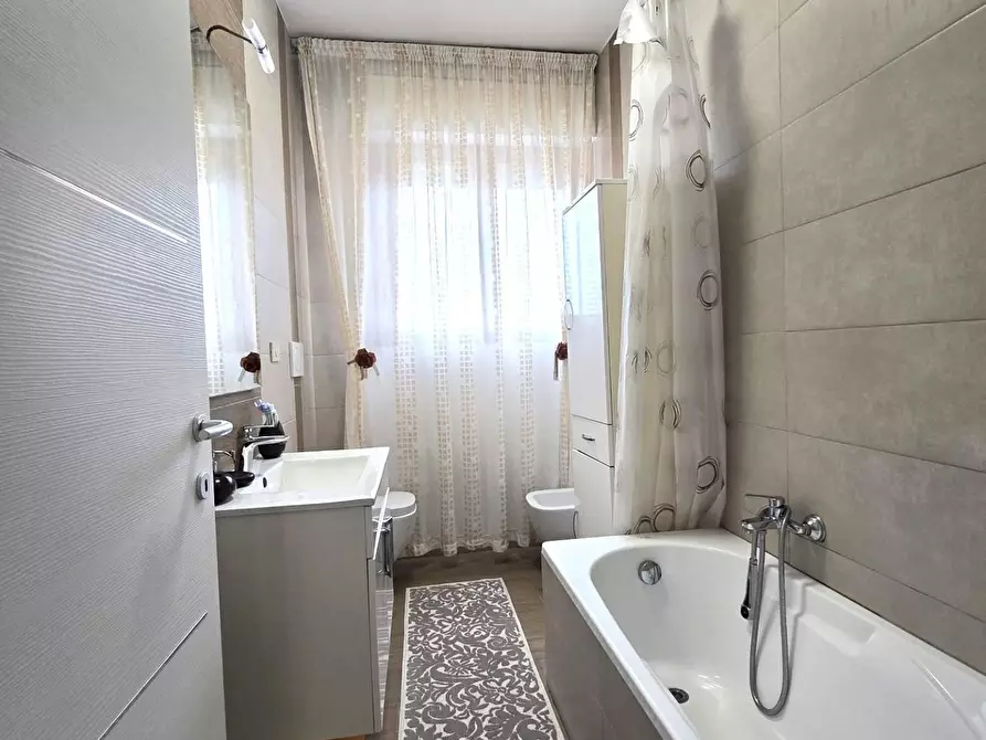 Immagine 13 di Appartamento in vendita  a Colle Di Val D'elsa