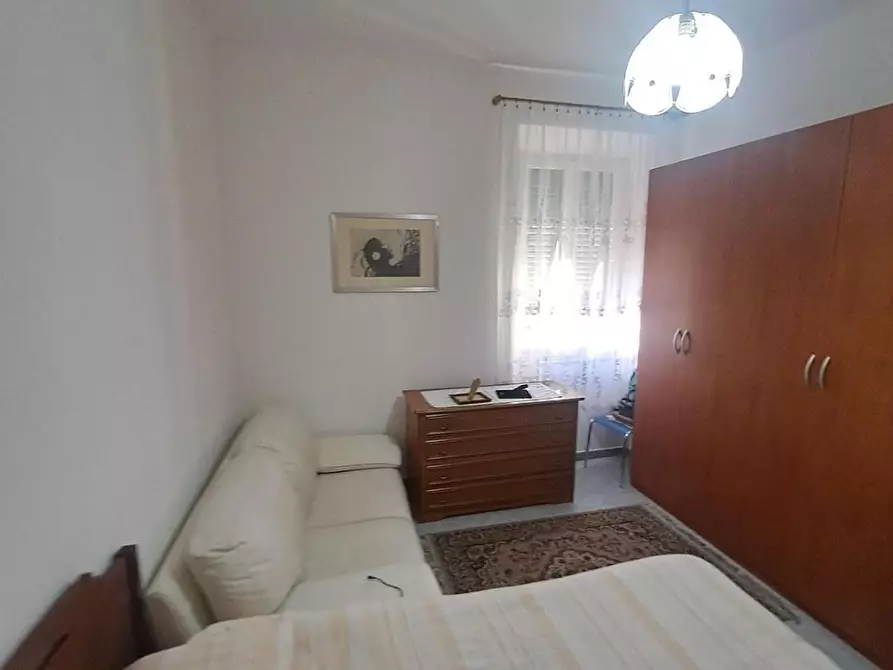 Immagine 21 di Appartamento in vendita  a Livorno