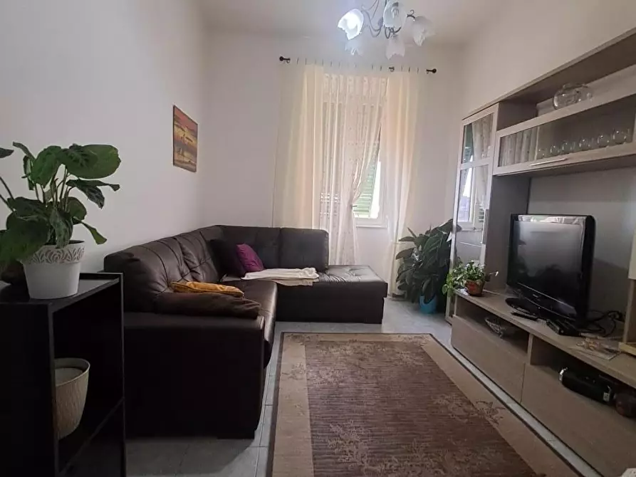Immagine 1 di Appartamento in vendita  a Livorno