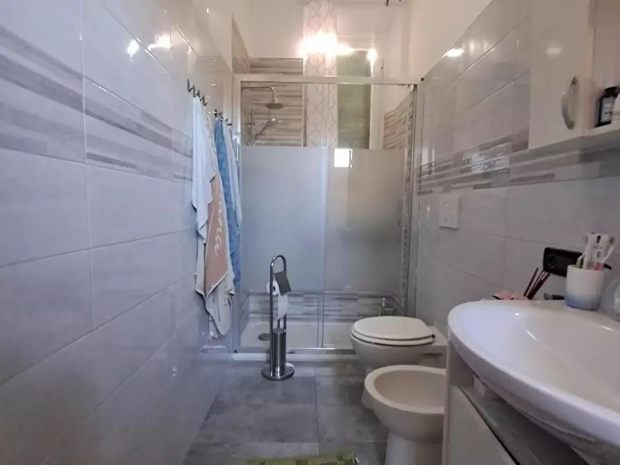 Immagine 32 di Appartamento in vendita  a Livorno