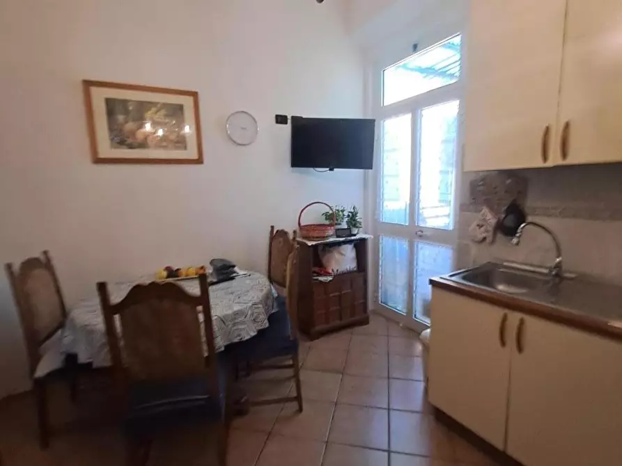 Immagine 9 di Appartamento in vendita  a Livorno