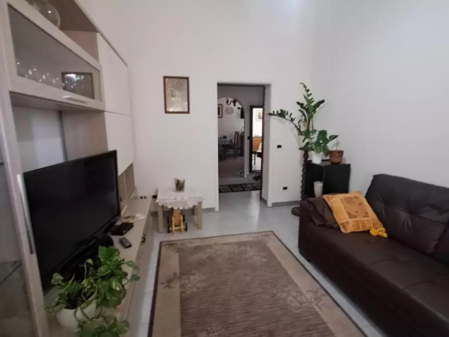 Immagine 3 di Appartamento in vendita  a Livorno