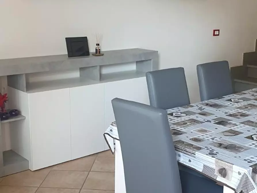 Immagine 5 di Villetta a schiera in affitto  a Pontedera