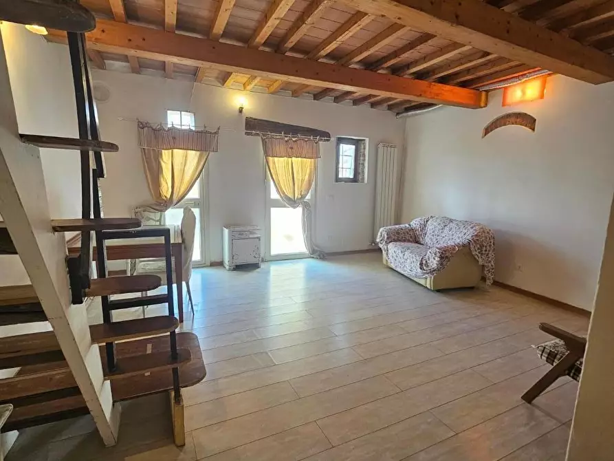 Immagine 19 di Appartamento in affitto  a Crespina Lorenzana