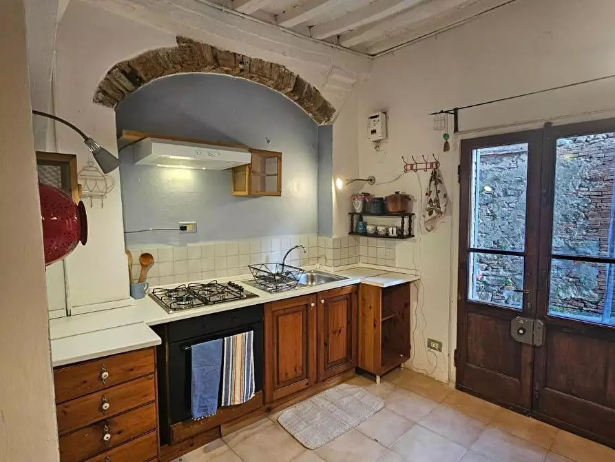 Immagine 7 di Appartamento in affitto  a Crespina Lorenzana