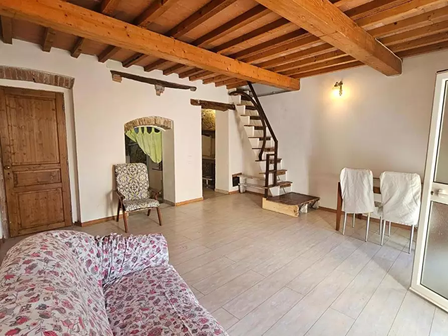 Immagine 22 di Appartamento in affitto  a Crespina Lorenzana