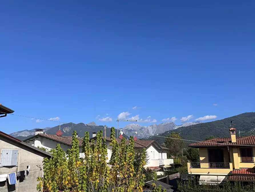 Immagine 17 di Casa semindipendente in vendita  a Massa