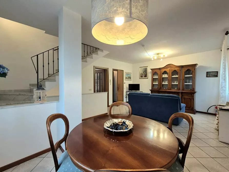 Immagine 6 di Villetta a schiera in vendita  a Pescaglia