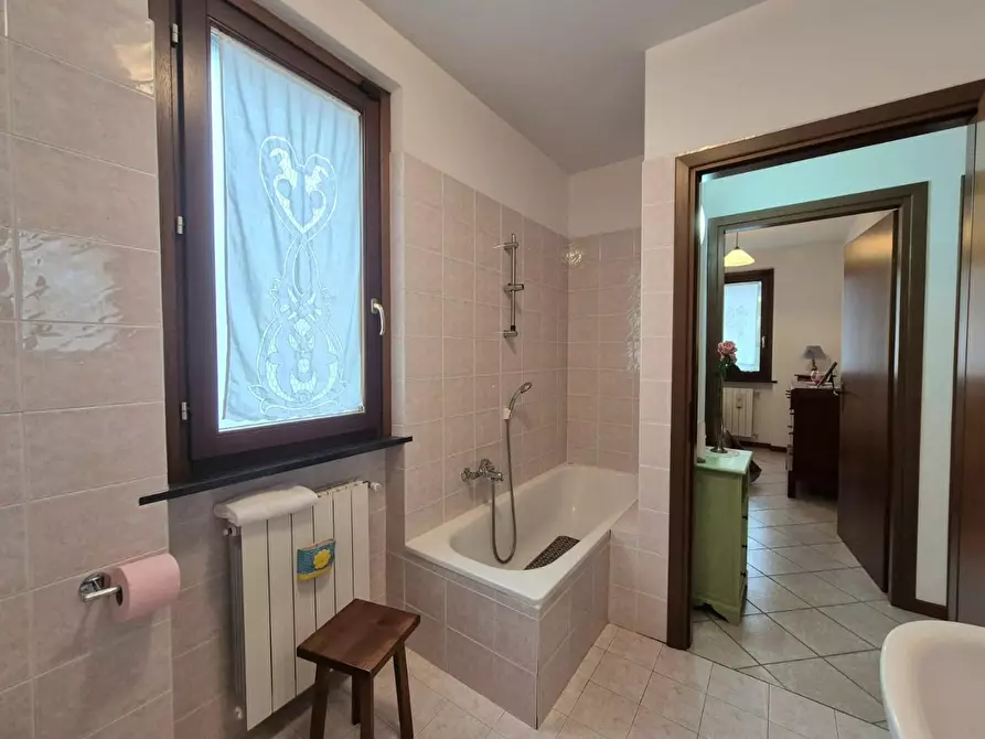 Immagine 25 di Villetta a schiera in vendita  a Pescaglia