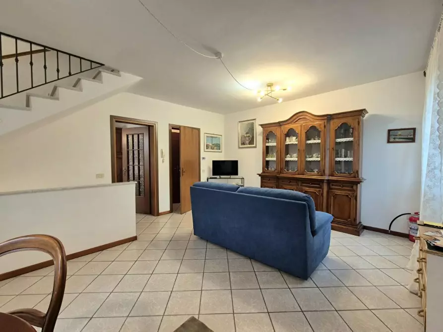 Immagine 5 di Villetta a schiera in vendita  a Pescaglia