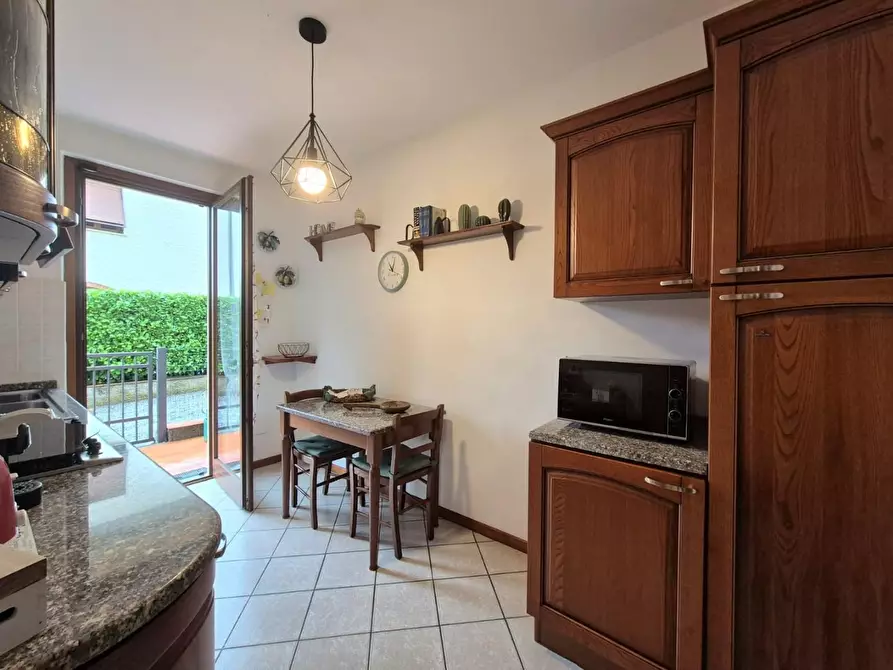 Immagine 11 di Villetta a schiera in vendita  a Pescaglia